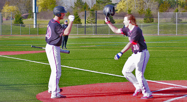 Baseball Team Rallies to Take Second Game of Conference Doubleheader