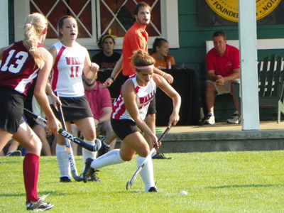 PRIDE HOLD ON TO DEFEAT FIELD HOCKEY
