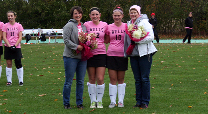 Field Hockey Competes On Breast Cancer Awareness Day