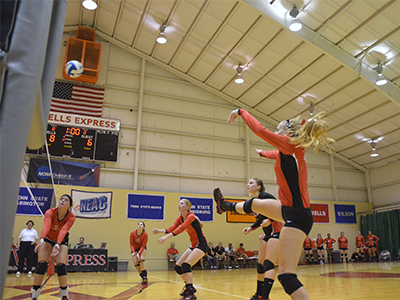 Women’s Volleyball Splits Saturday Double Dip