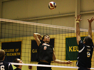 Men’s Volleyball Drops Two To Conclude Tournament
