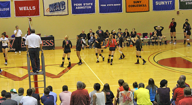 Women's Volleyball Wins Back-To-Back NEAC Tilts