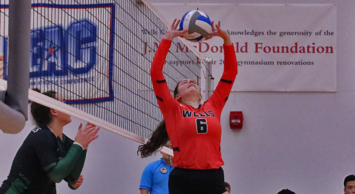 Women’s Volleyball Scores Consecutive Road Victories