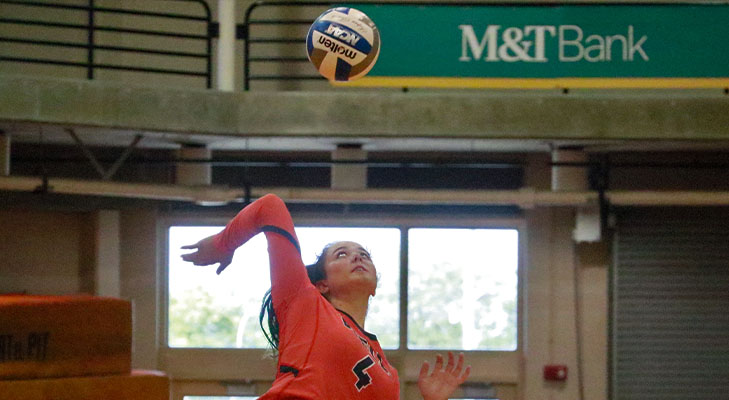 Women’s Volleyball Team Makes it Two in a Row
